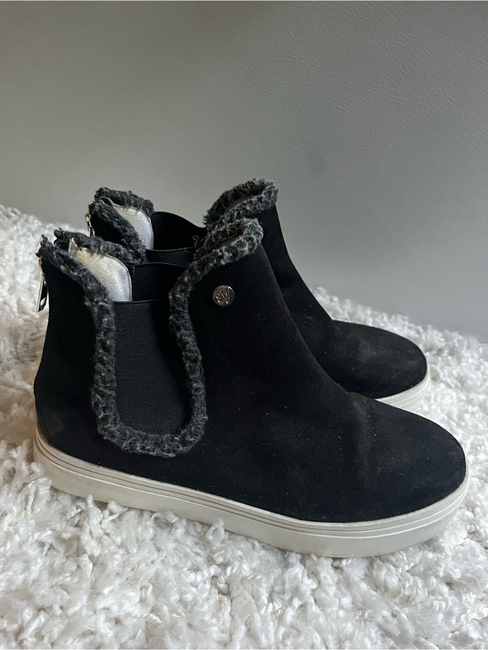 Stuart Writzman Black Suede Faux-Fur Trim Ankle boots